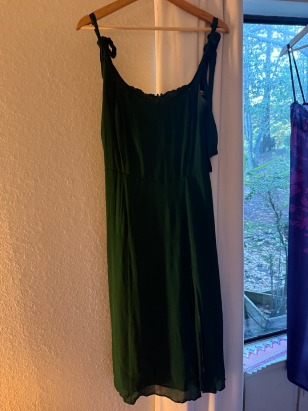 Reformation Dress - Picture 4 of 4